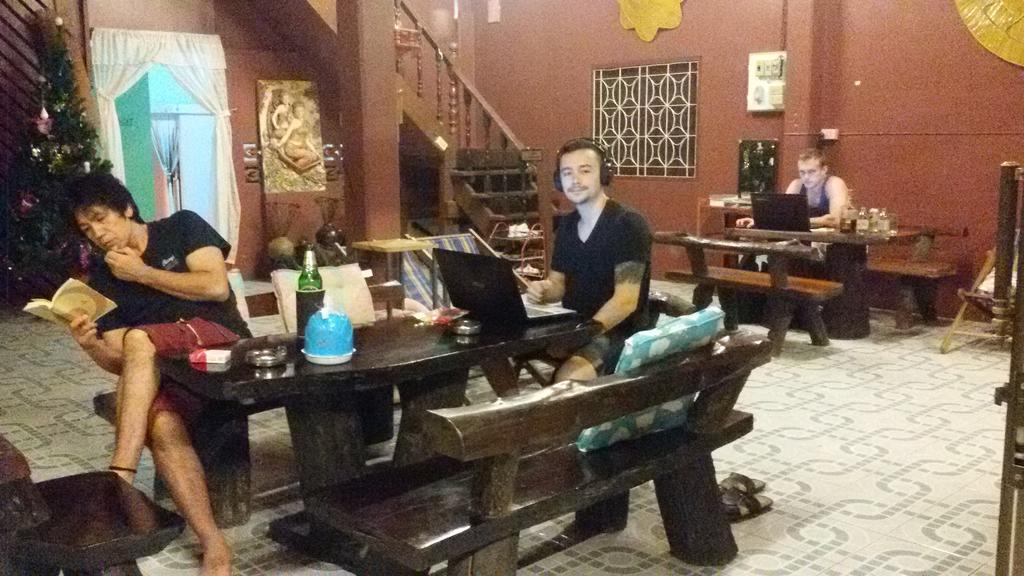 Sangjun Guesthouse Trat Eksteriør billede