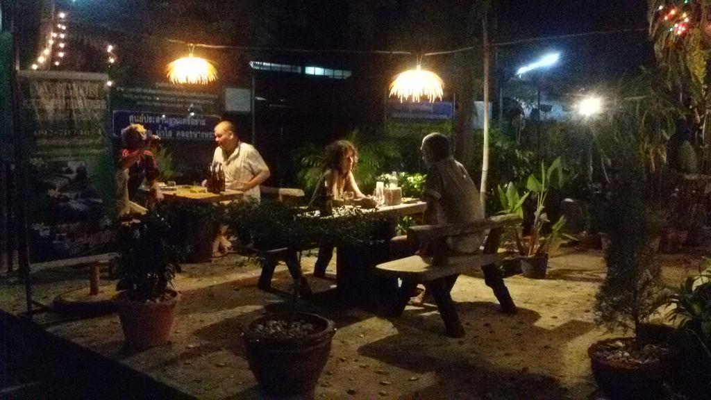 Sangjun Guesthouse Trat Eksteriør billede