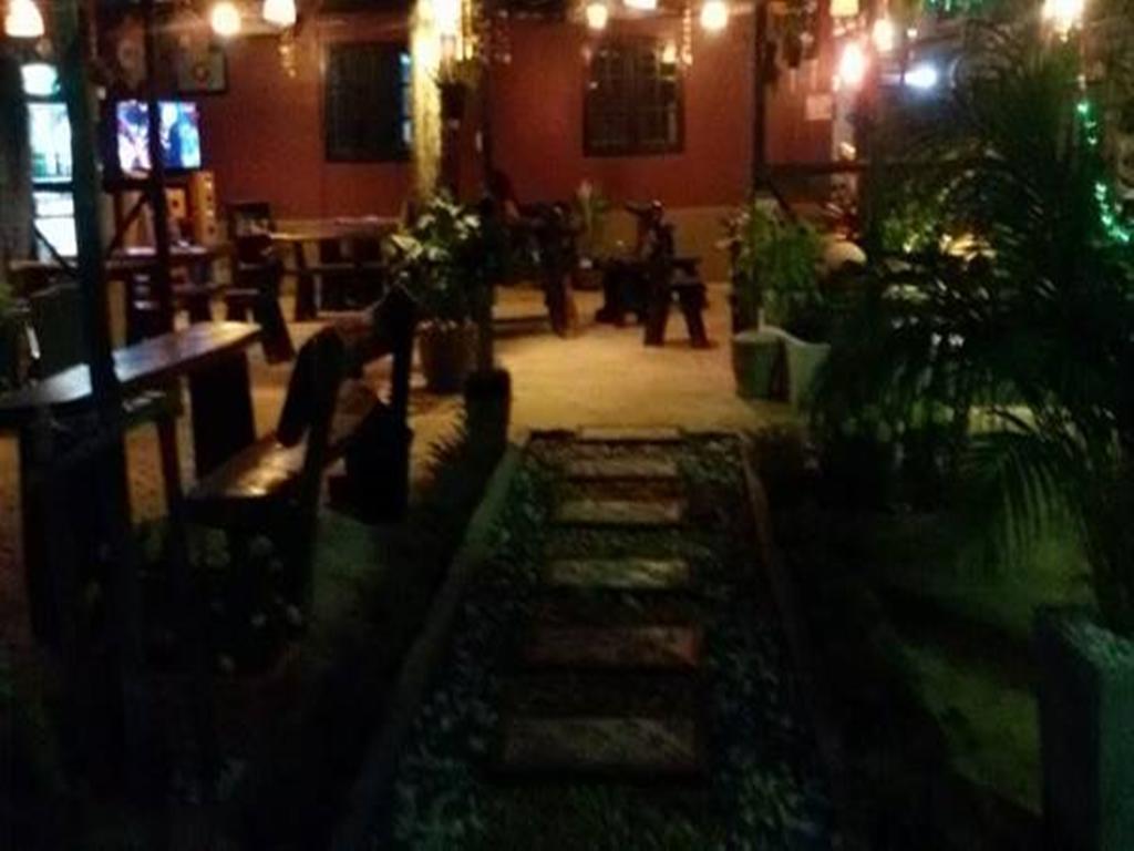 Sangjun Guesthouse Trat Eksteriør billede