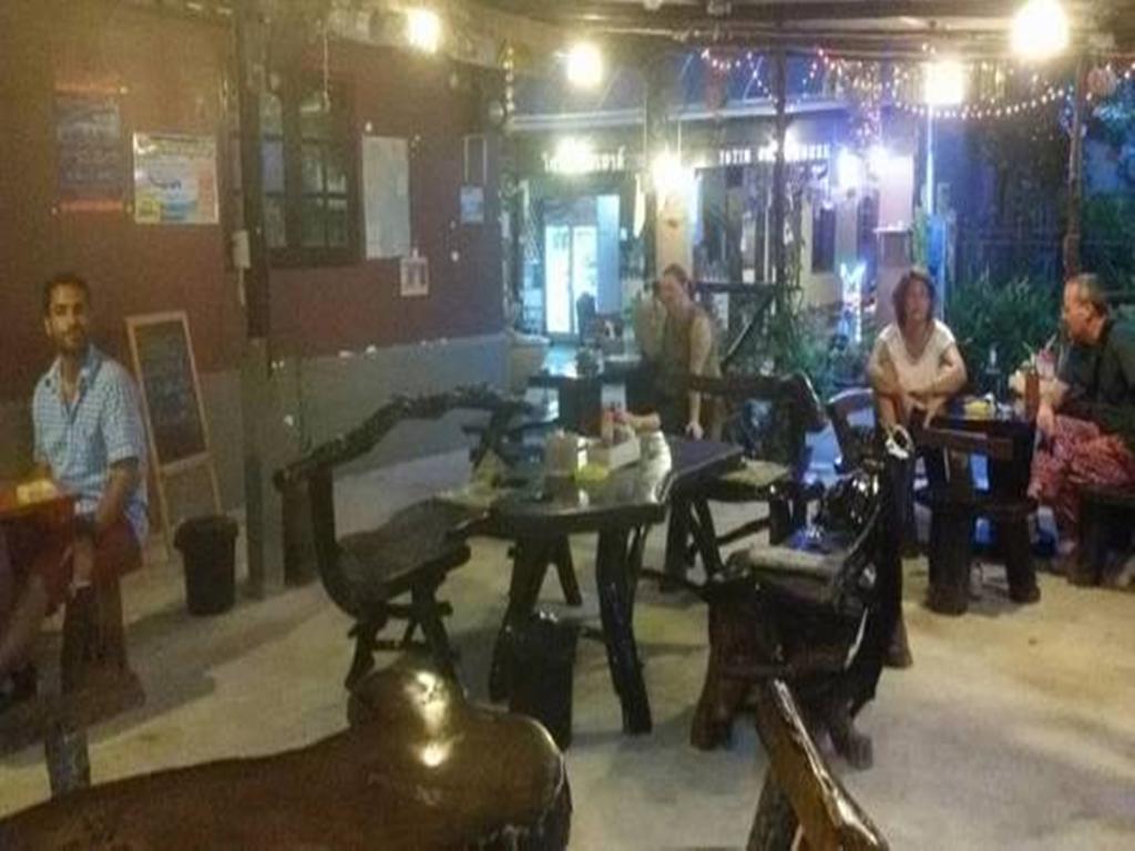 Sangjun Guesthouse Trat Eksteriør billede