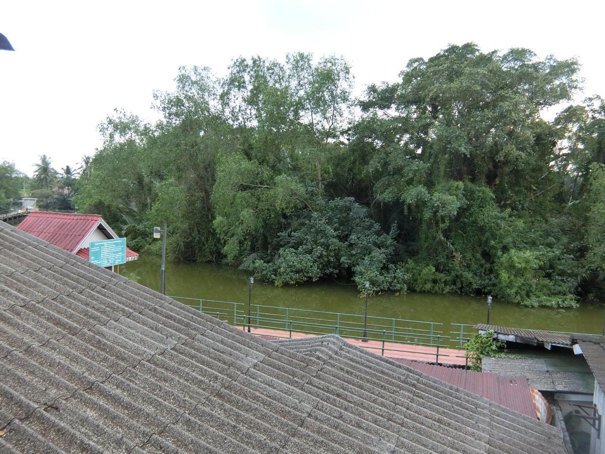 Sangjun Guesthouse Trat Eksteriør billede