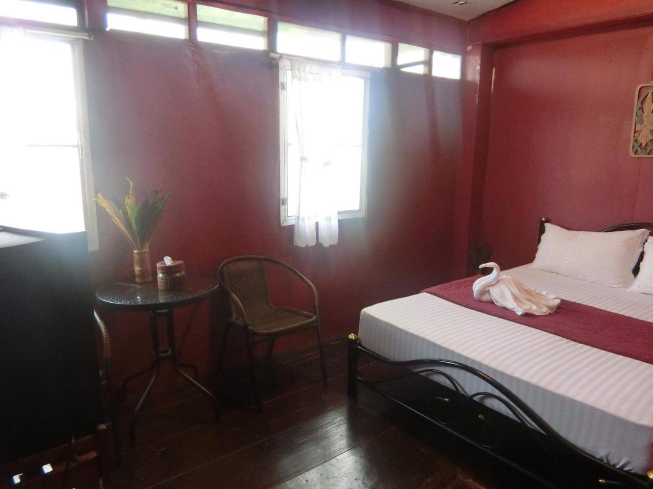 Sangjun Guesthouse Trat Eksteriør billede